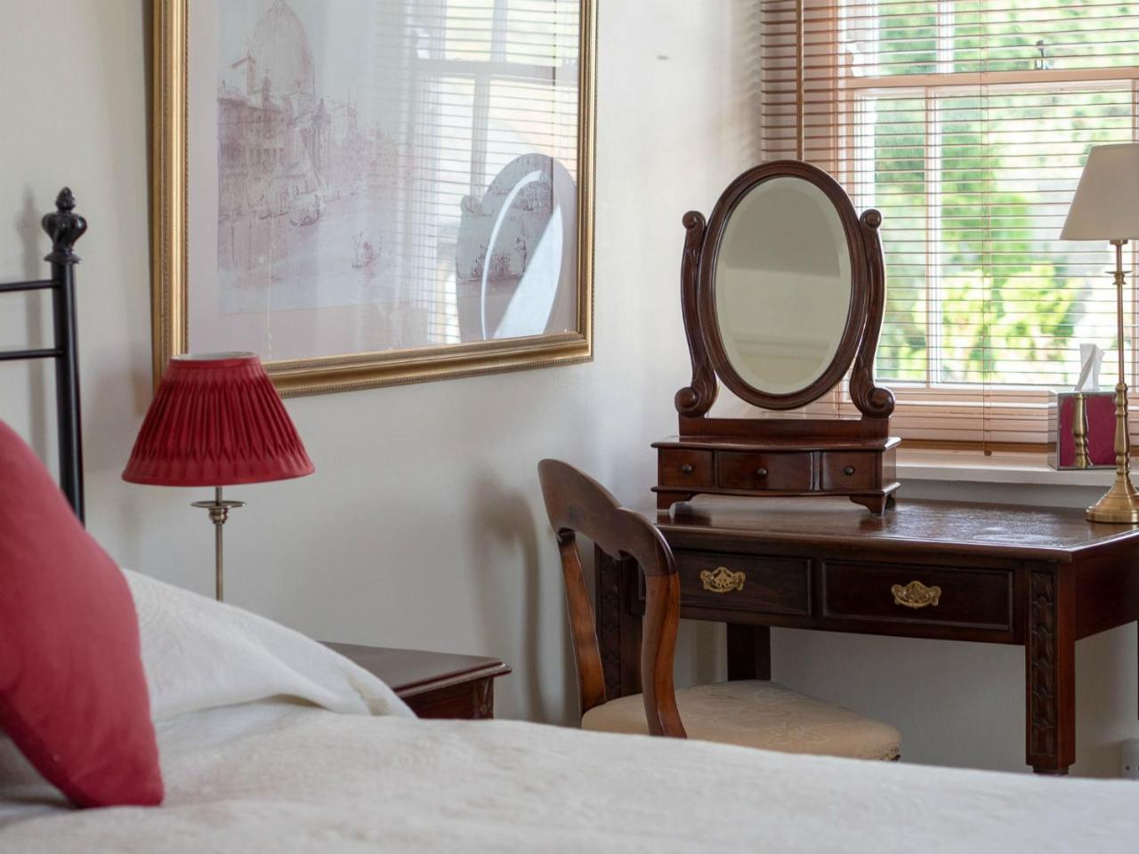 The White House Hotel Charmouth Luaran gambar