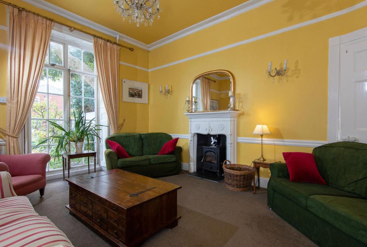 The White House Hotel Charmouth Luaran gambar