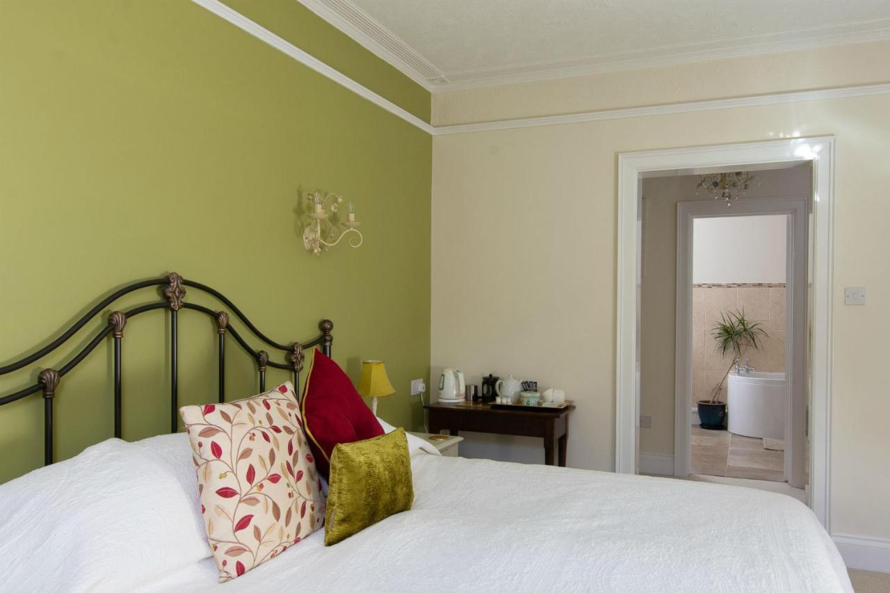 The White House Hotel Charmouth Luaran gambar